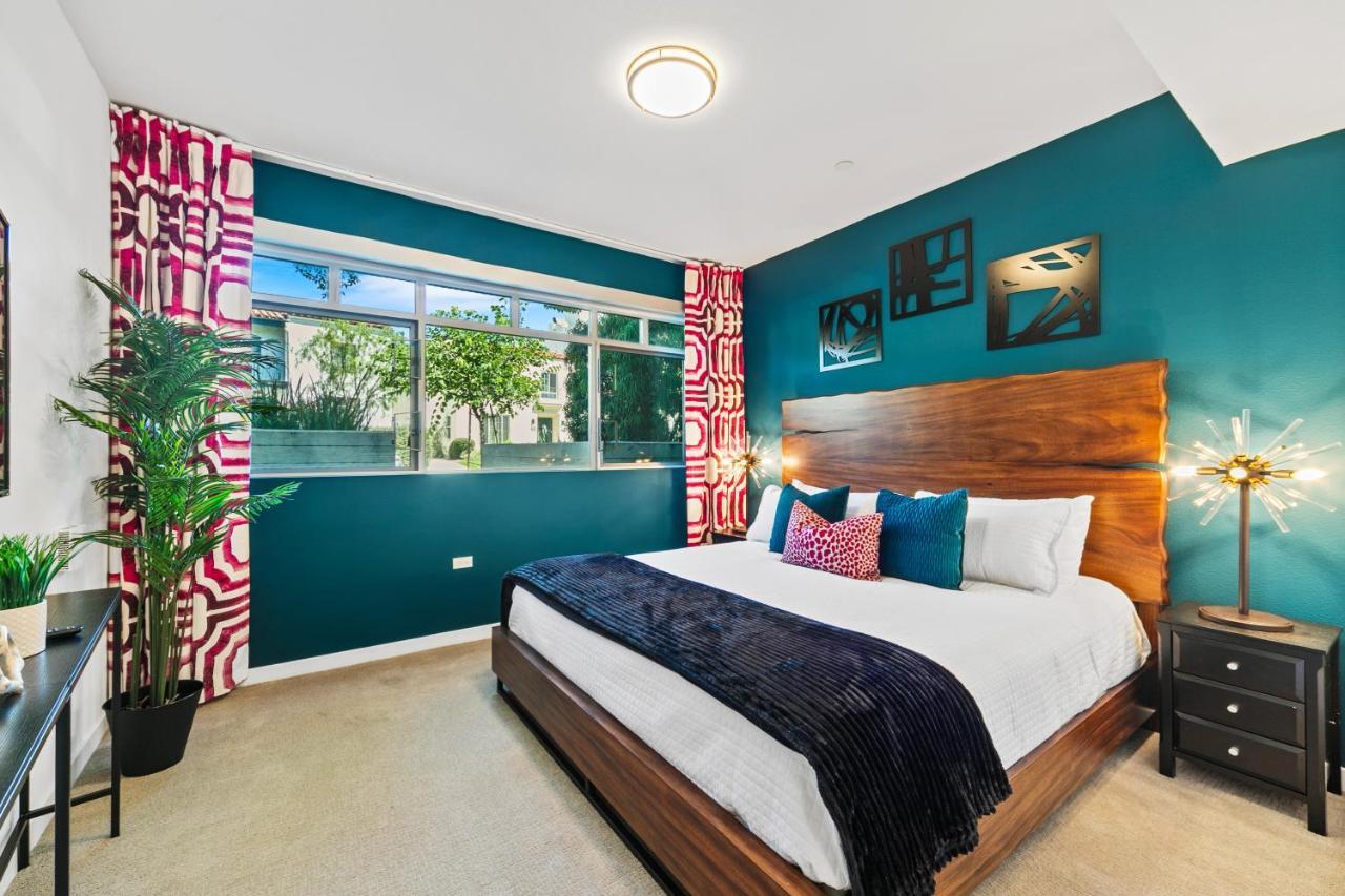 Fairfax District Chic City Oasis 2 Bedroom Apt With Den 136 ลอสแอนเจลิส ภายนอก รูปภาพ