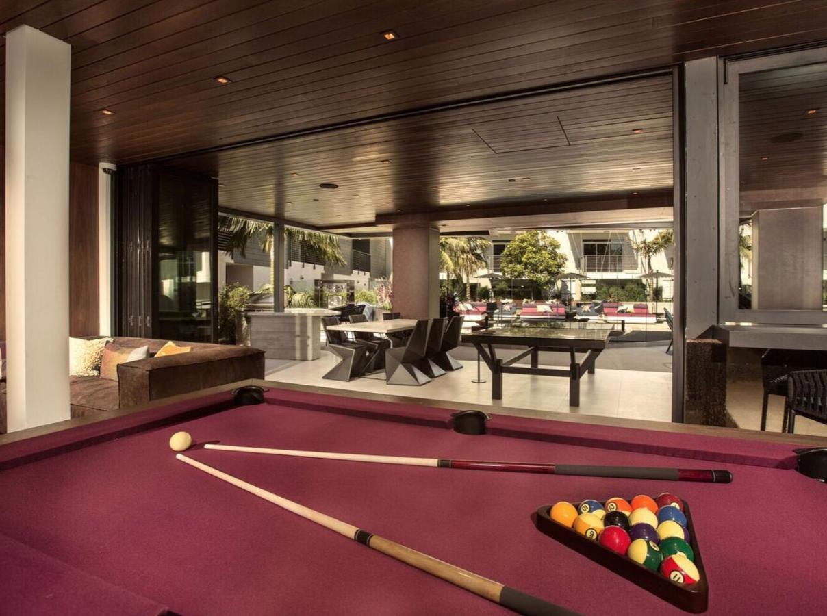 Fairfax District Chic City Oasis 2 Bedroom Apt With Den 136 ลอสแอนเจลิส ภายนอก รูปภาพ