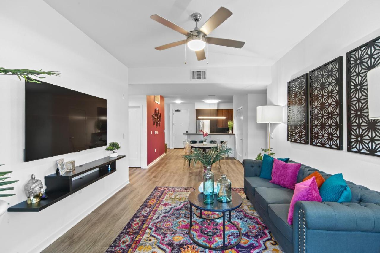 Fairfax District Chic City Oasis 2 Bedroom Apt With Den 136 ลอสแอนเจลิส ภายนอก รูปภาพ